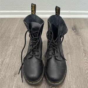 Dr. Martens Black Leather Boots. Size: Women’s 8.